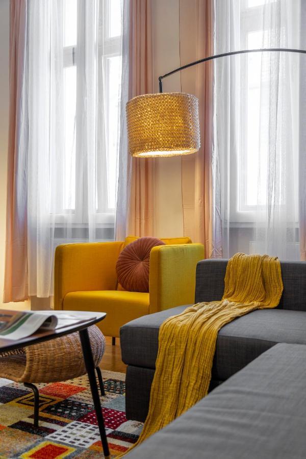 Cozy Home By Bella In The Heart Of Βουδαπέστη Εξωτερικό φωτογραφία
